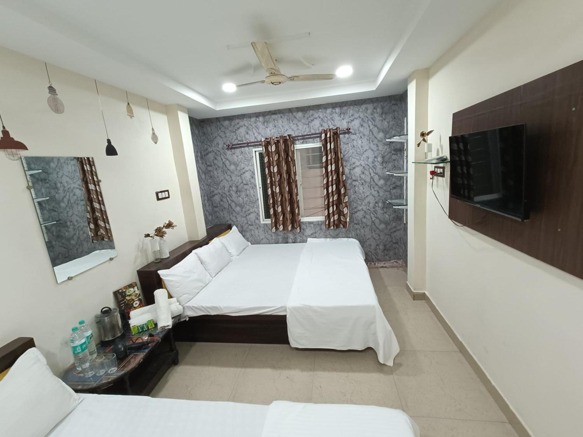 Treebo Yatri Grah Kshipra T Hotel Ujjain Eksteriør bilde